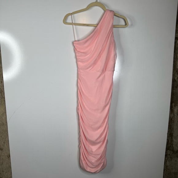 Love x Design One Shoulder Ruched Pink Midi Dress Size Medium - Picture 2 of 7